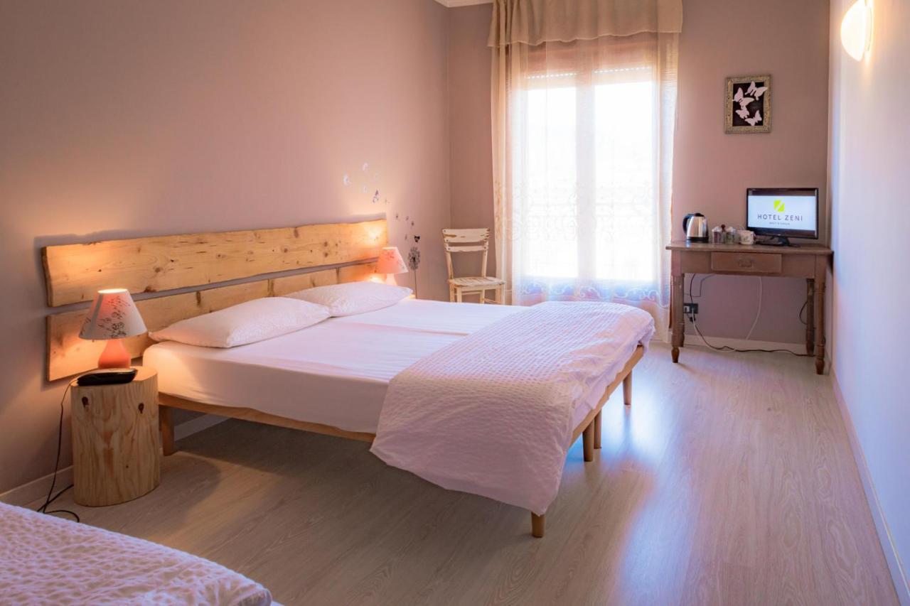 Hotel Zeni Брентонико Экстерьер фото