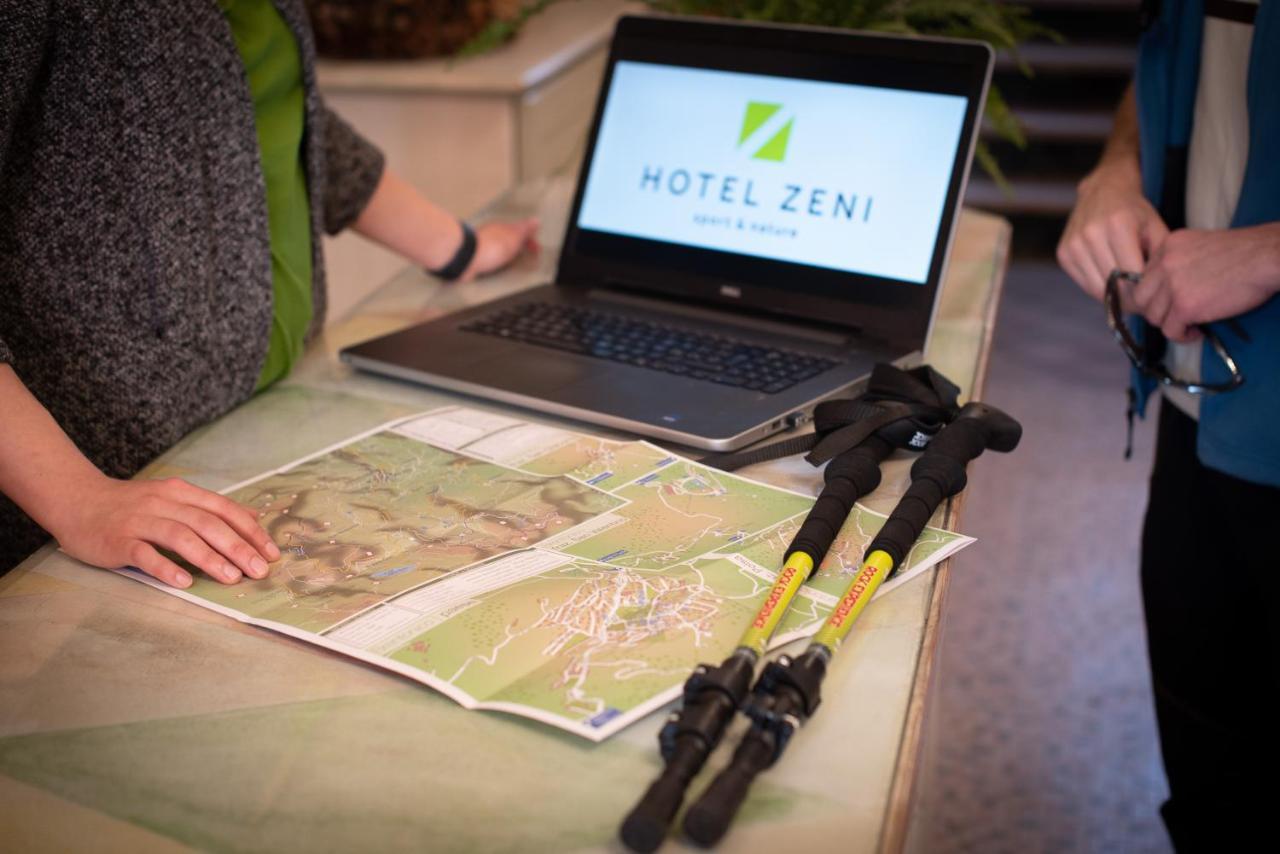 Hotel Zeni Брентонико Экстерьер фото
